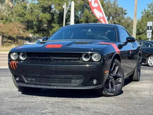 2020 Dodge Challenger SXT RWD photo