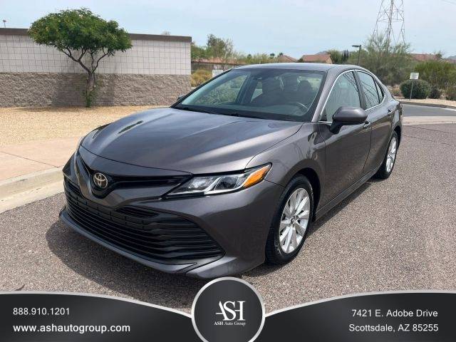 2020 Toyota Camry LE FWD photo