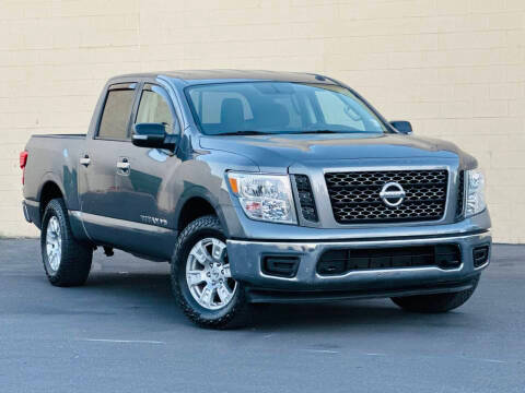 2019 Nissan Titan SV 4WD photo
