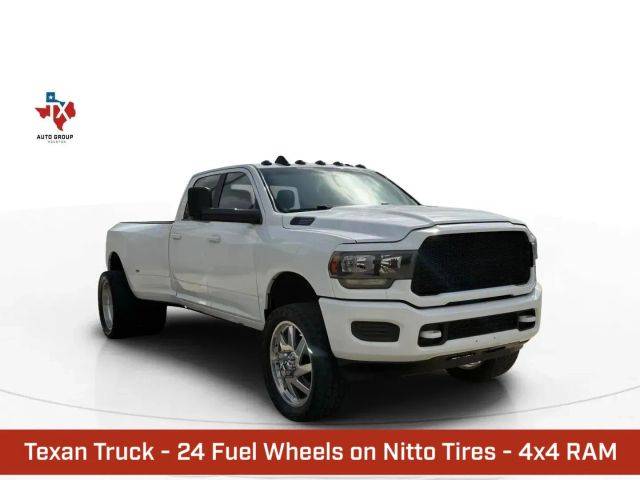 2019 Ram 3500 Big Horn 4WD photo