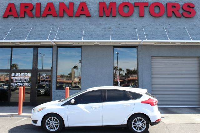 2017 Ford Focus SE FWD photo