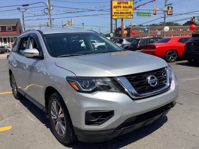 2020 Nissan Pathfinder S 4WD photo