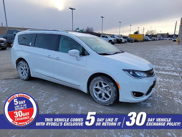 2020 Chrysler Pacifica Minivan Touring L Plus FWD photo