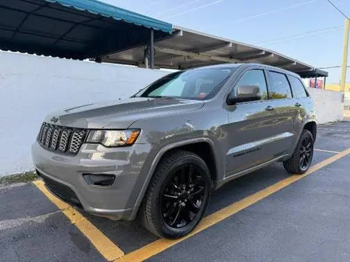 2020 Jeep Grand Cherokee Altitude 4WD photo