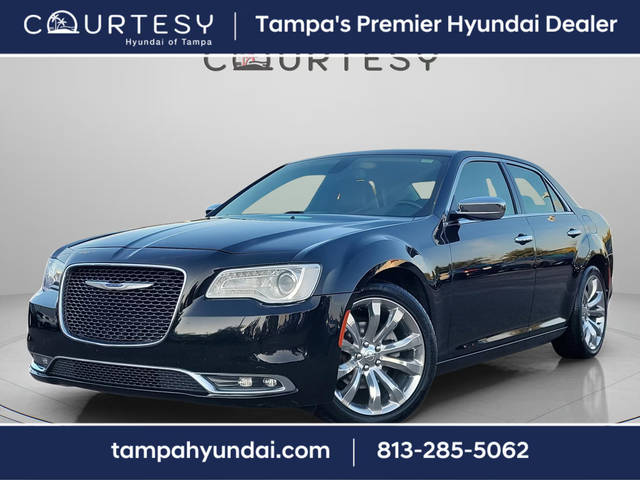 2019 Chrysler 300 Limited RWD photo