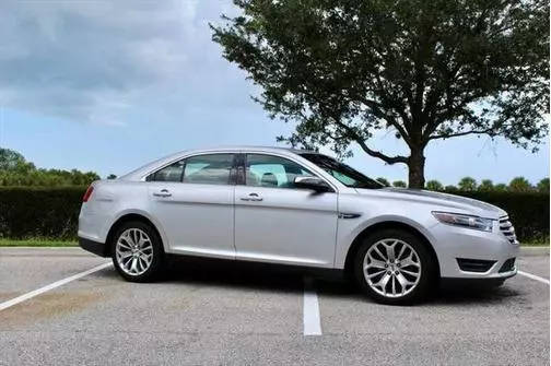 2019 Ford Taurus Limited FWD photo