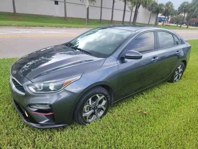 2019 Kia Forte LXS FWD photo