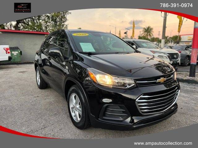 2020 Chevrolet Trax LS FWD photo