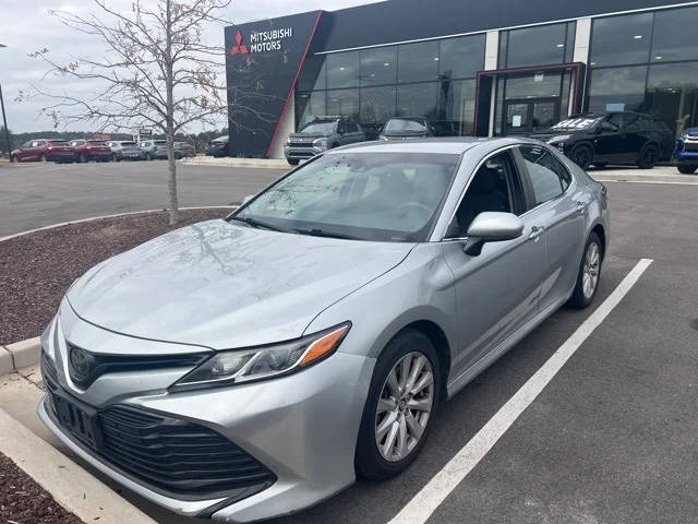 2018 Toyota Camry LE FWD photo