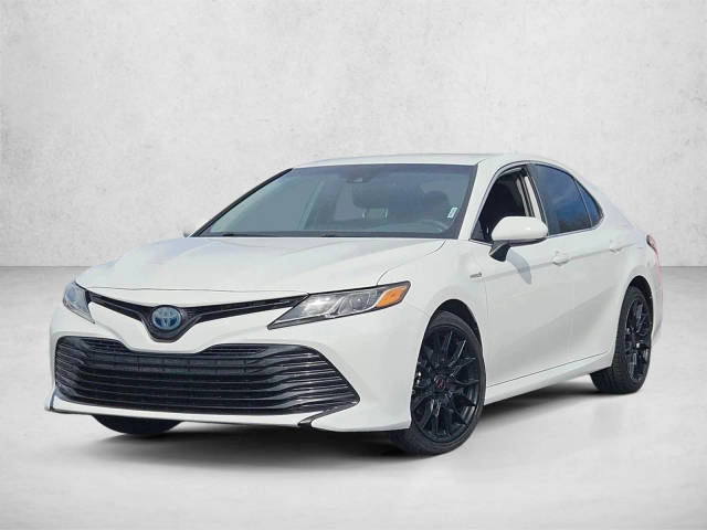 2020 Toyota Camry Hybrid LE FWD photo