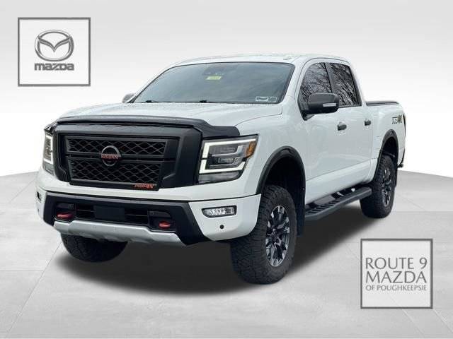 2020 Nissan Titan PRO-4X 4WD photo