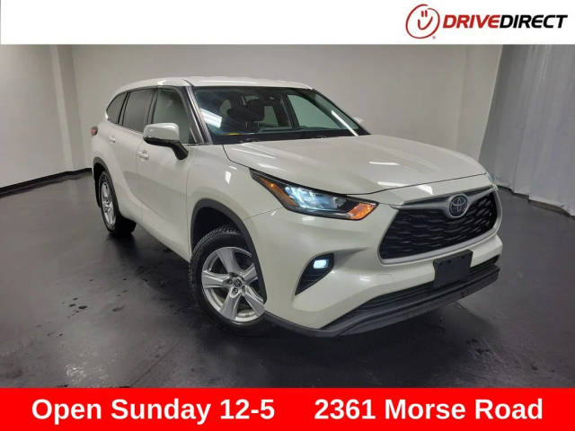 2020 Toyota Highlander LE FWD photo
