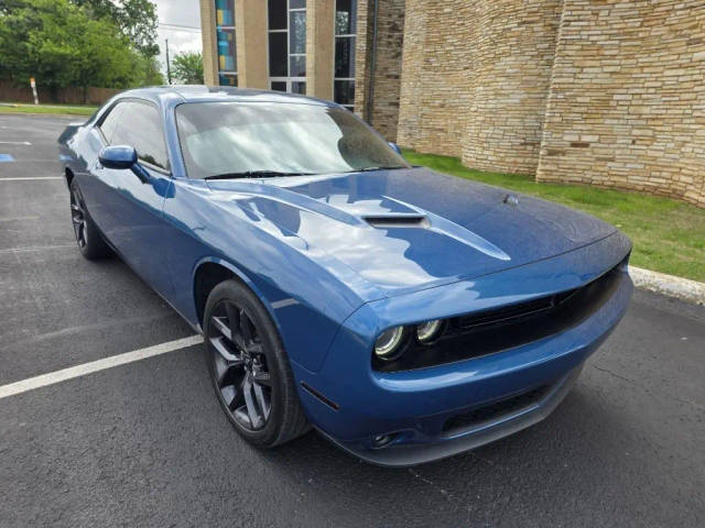 2020 Dodge Challenger SXT RWD photo