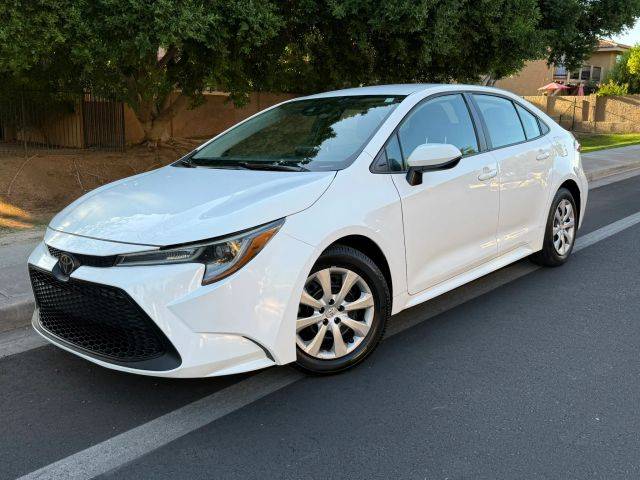 2020 Toyota Corolla LE FWD photo