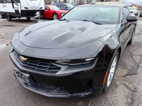 2019 Chevrolet Camaro 1LT RWD photo