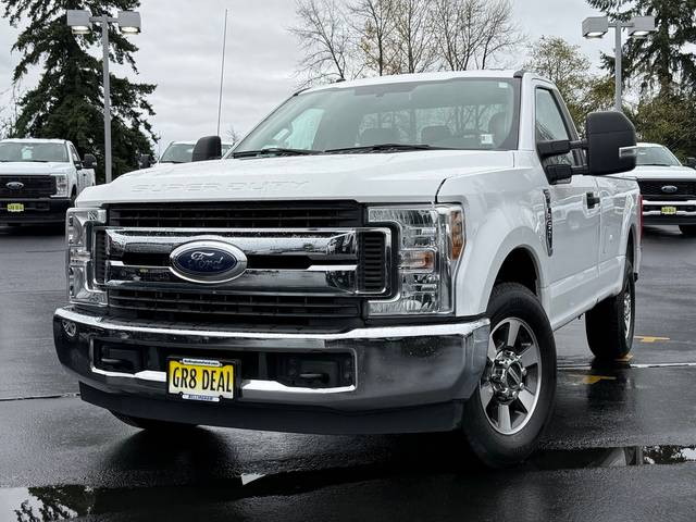 2018 Ford  XLT RWD photo