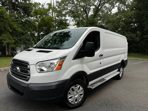 2018 Ford Transit Van RWD photo