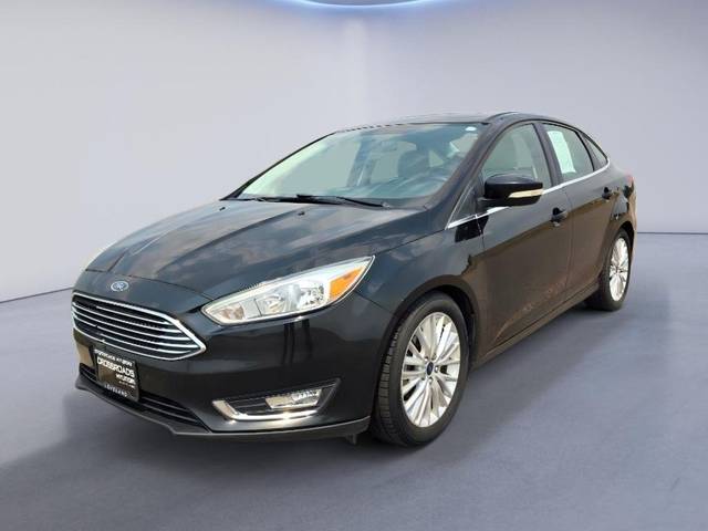 2018 Ford Focus Titanium FWD photo