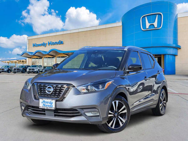 2020 Nissan Kicks SR FWD photo