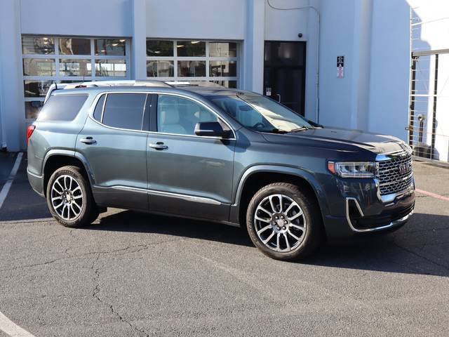 2020 GMC Acadia Denali FWD photo