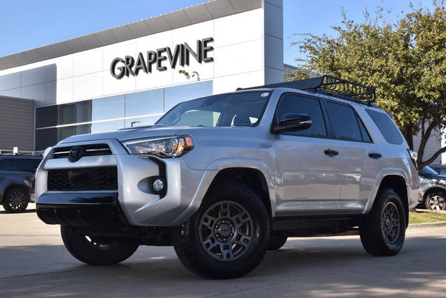 2020 Toyota 4Runner Venture 4WD photo