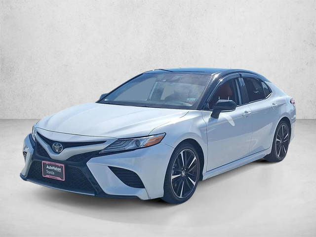 2020 Toyota Camry XSE FWD photo