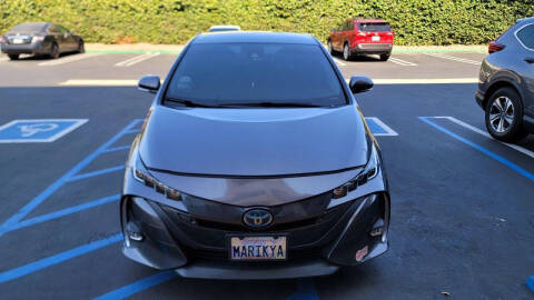 2020 Toyota Prius Prime Limited FWD photo