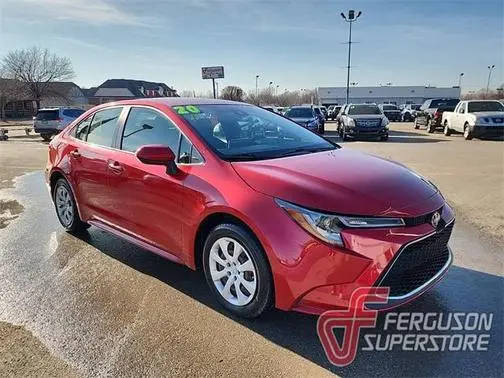 2020 Toyota Corolla LE FWD photo