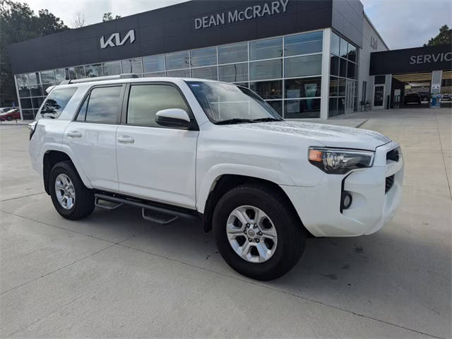 2019 Toyota 4Runner SR5 RWD photo