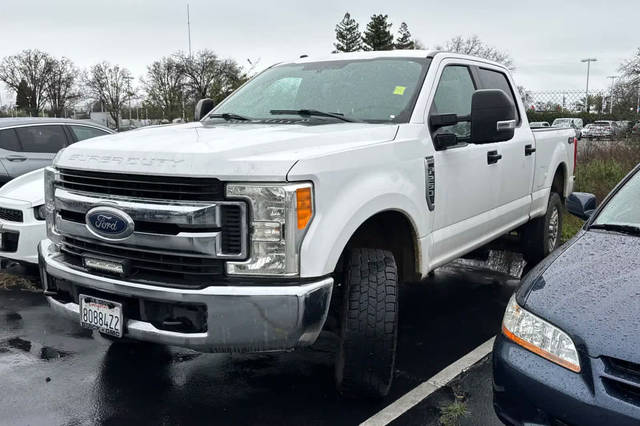 2018 Ford F-250 Super Duty XLT 4WD photo