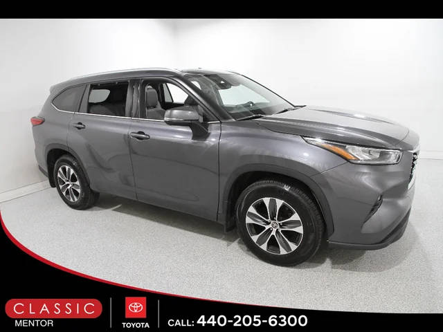 2020 Toyota Highlander XLE AWD photo