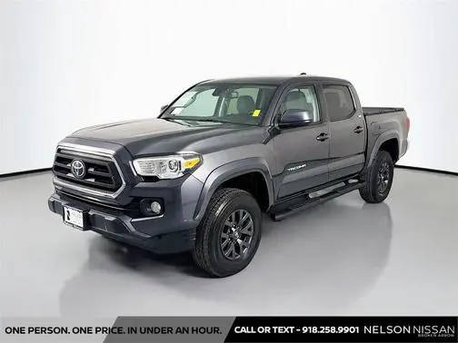 2020 Toyota Tacoma SR5 4WD photo