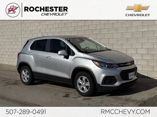 2020 Chevrolet Trax LS FWD photo