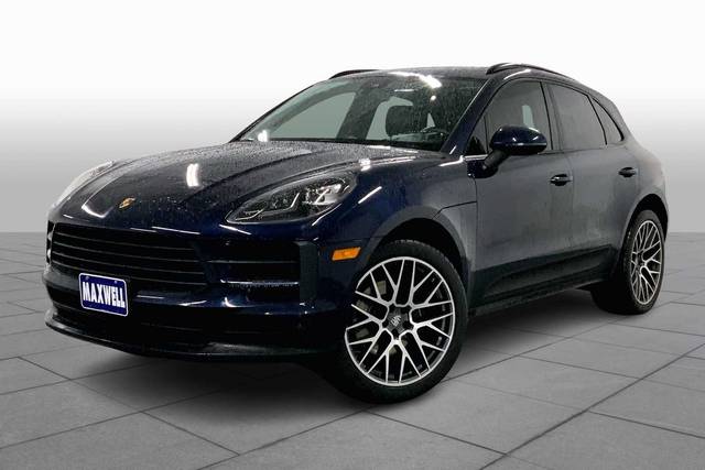 2020 Porsche Macan  AWD photo