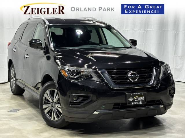 2020 Nissan Pathfinder SV 4WD photo