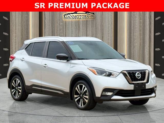2020 Nissan Kicks SR FWD photo