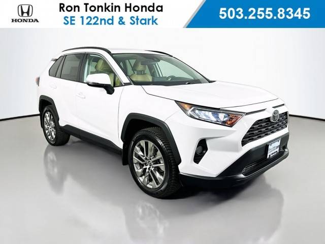 2020 Toyota RAV4 XLE Premium AWD photo