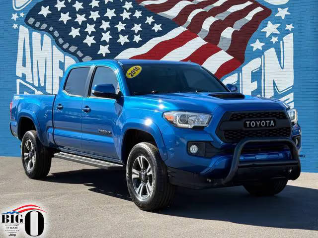 2016 Toyota Tacoma TRD Sport RWD photo