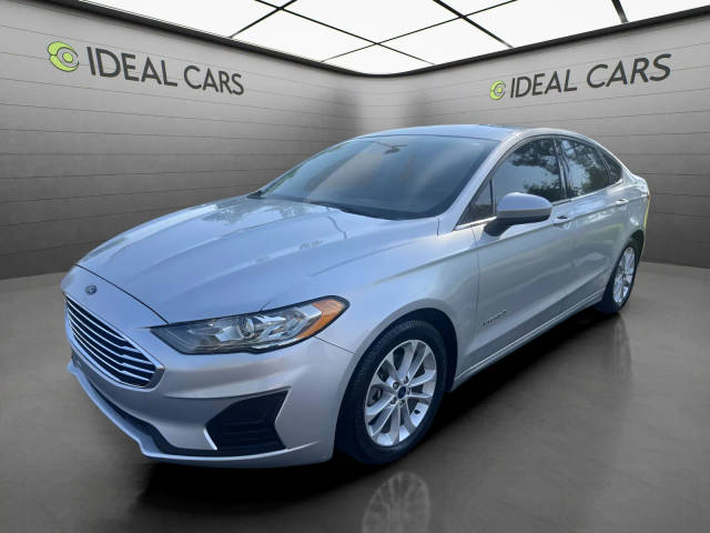 2019 Ford Fusion SE FWD photo