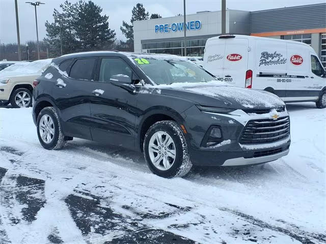 2020 Chevrolet Blazer LT FWD photo