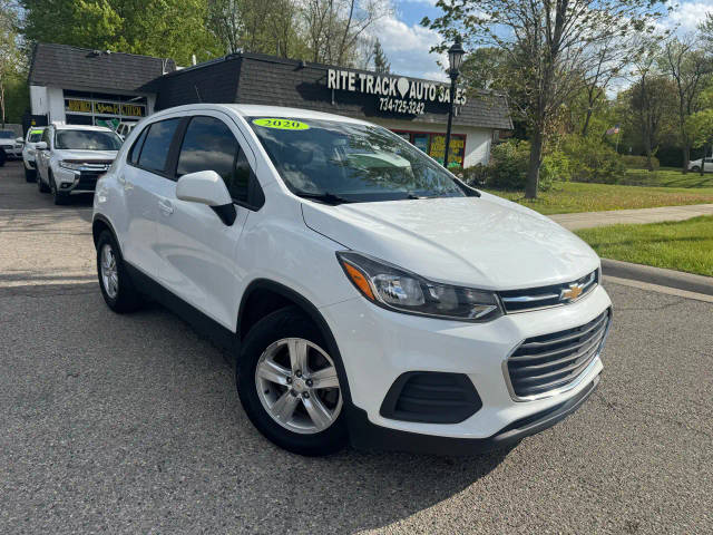 2020 Chevrolet Trax LS FWD photo