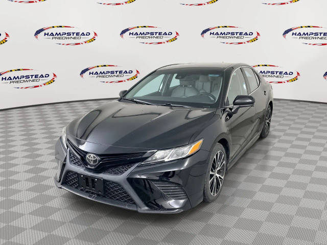 2020 Toyota Camry SE FWD photo