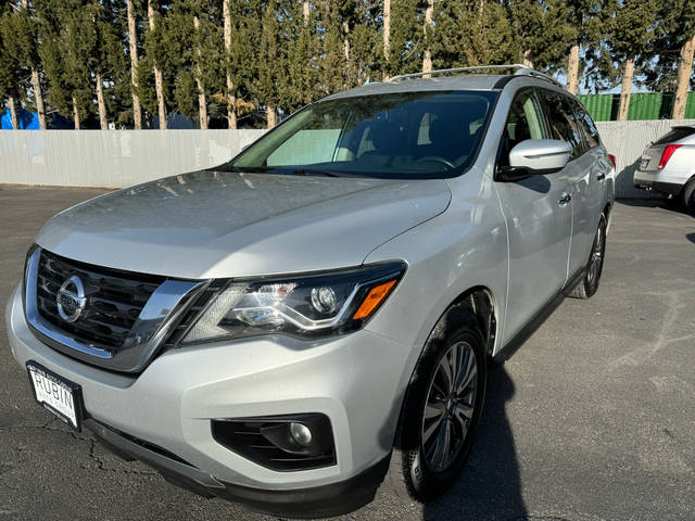 2019 Nissan Pathfinder SV 4WD photo