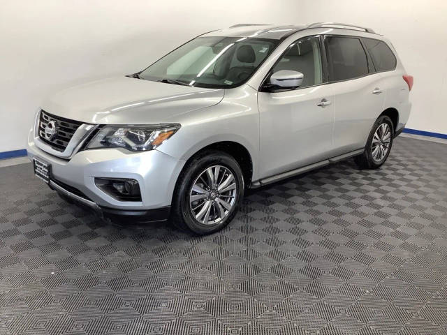 2019 Nissan Pathfinder SL FWD photo