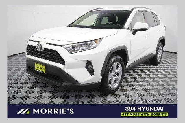 2020 Toyota RAV4 XLE AWD photo