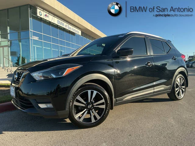 2020 Nissan Kicks SR FWD photo