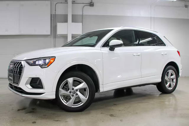 2020 Audi Q3 Premium AWD photo