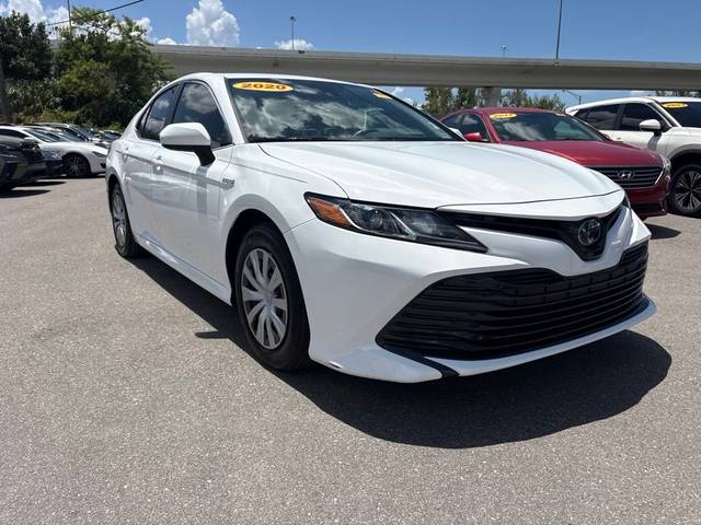 2020 Toyota Camry Hybrid LE FWD photo