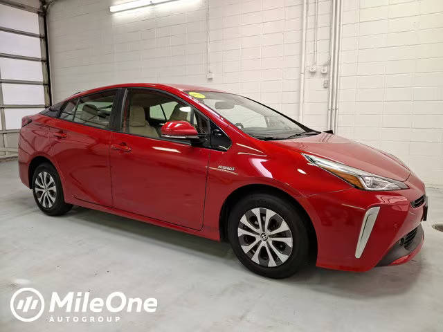 2020 Toyota Prius XLE AWD photo