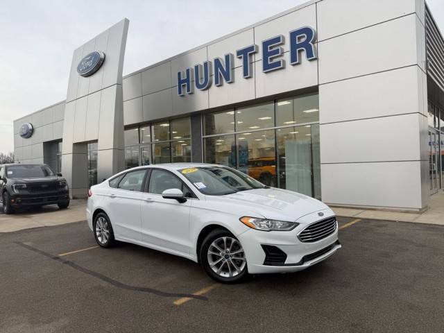 2020 Ford Fusion SE FWD photo